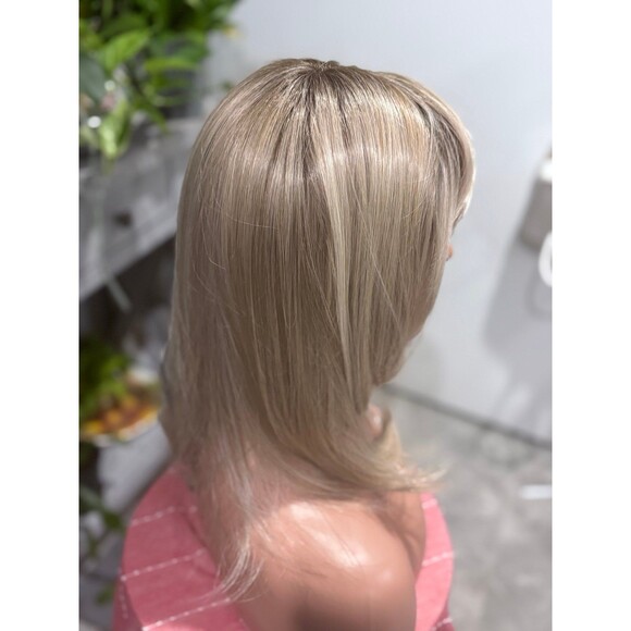 Belle tress “Madrid” wig in color Crushed Almond Blond New main image 4